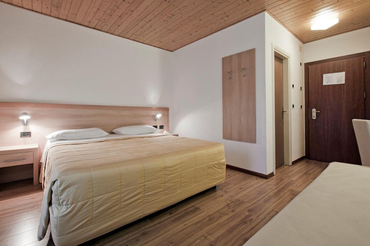 Hotel Los Andes Castello-Molina di Fiemme Exteriör bild
